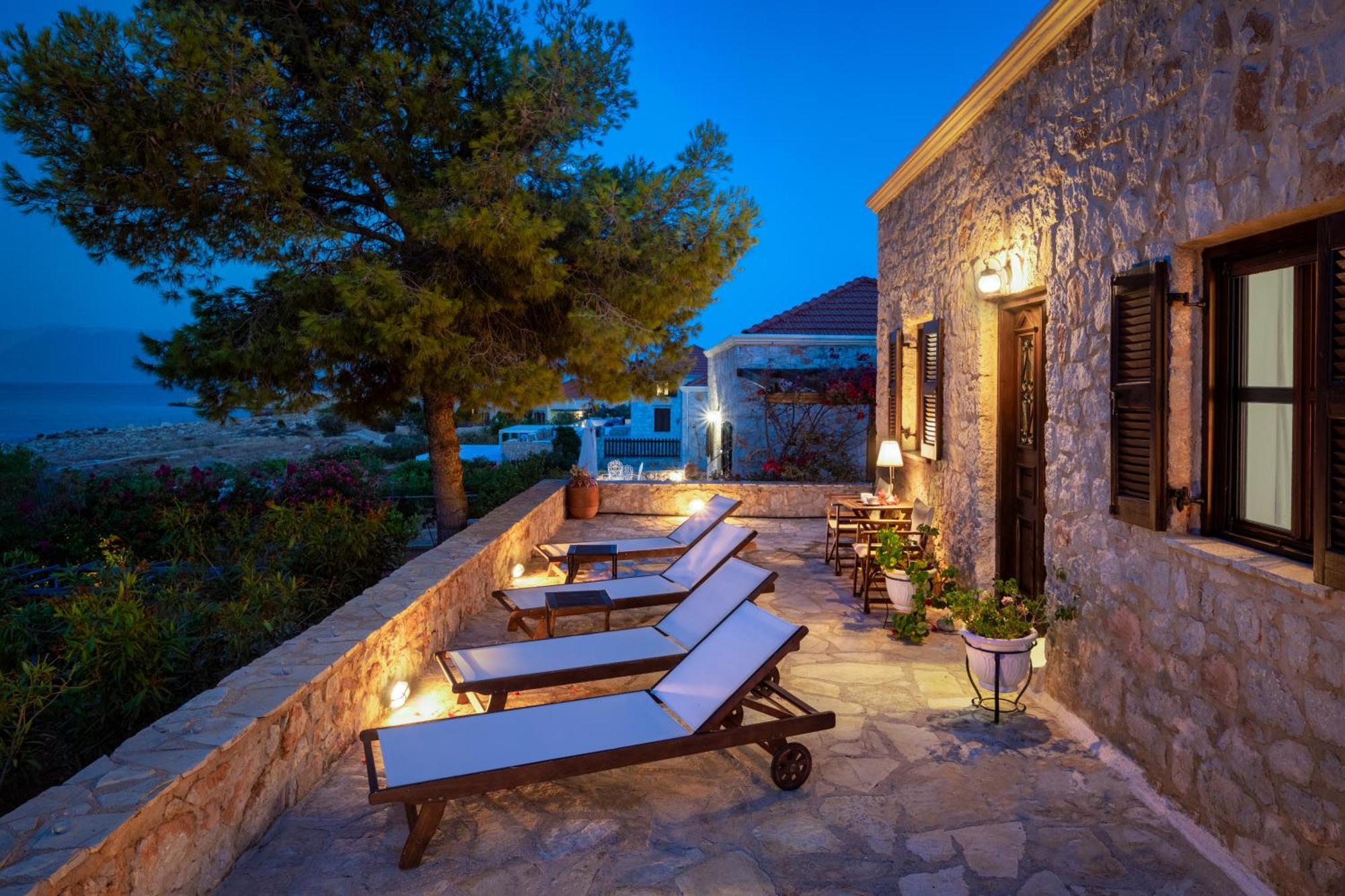 Villa Ftenagia Chalki Town Exterior foto